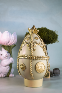 Ovo Casal Garcia com Bem-Casados e Brownies cobertos em chocolatea